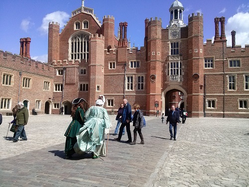 A day trip to Hampton Court